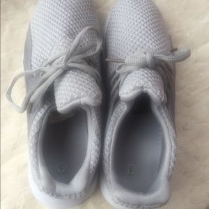Silver & white sneakers sz8